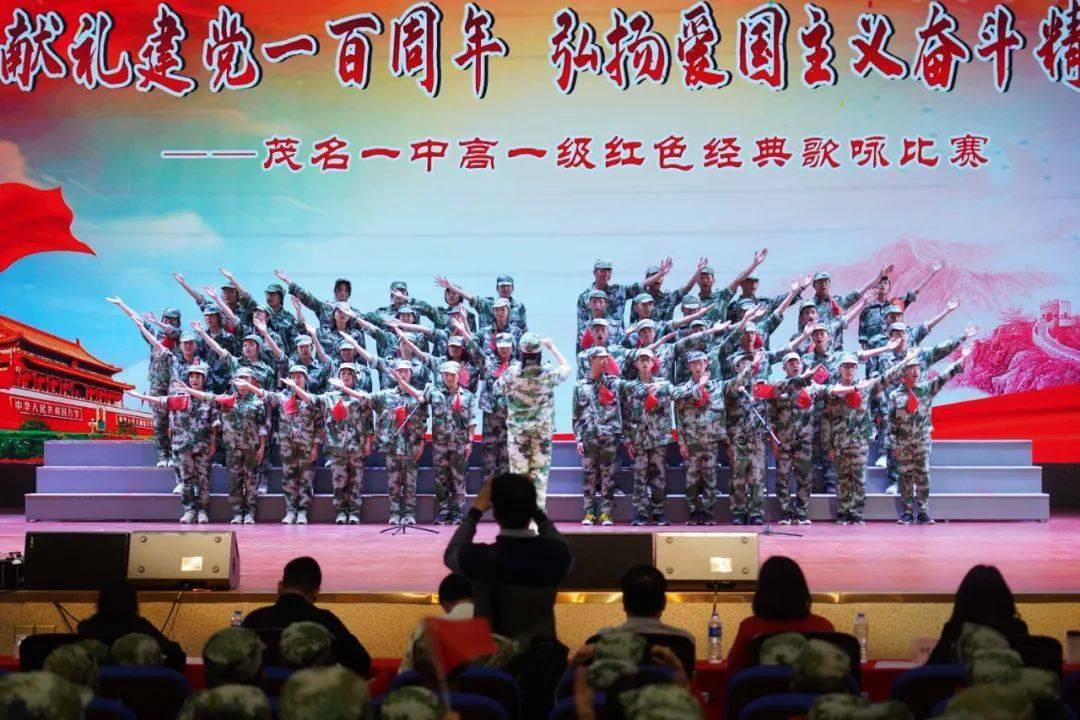 景区7颗珠子编手链收1650元 当地回应：从速调查商家是否违法